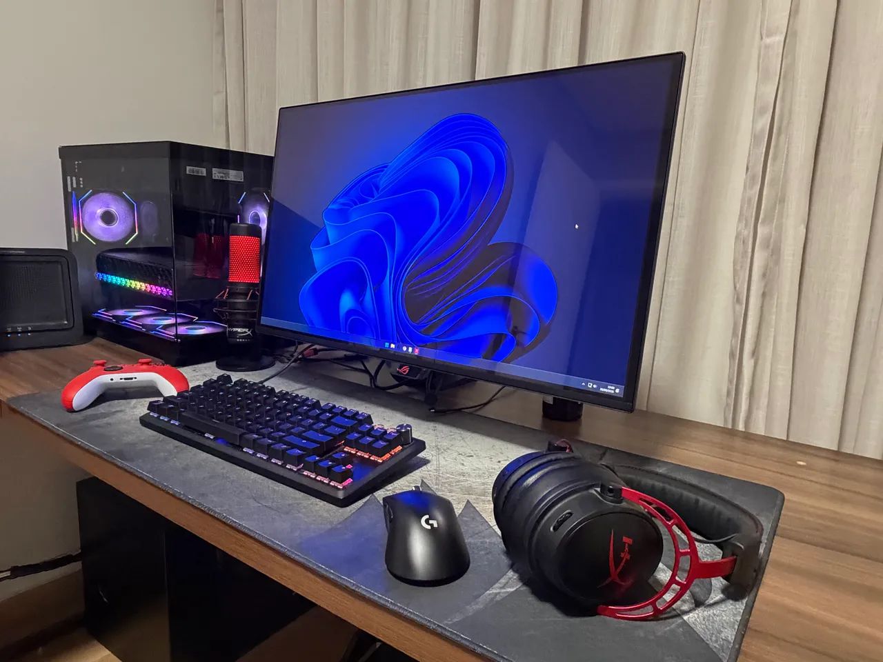 PC GAMER 9800X3D+9070XT NITRO+