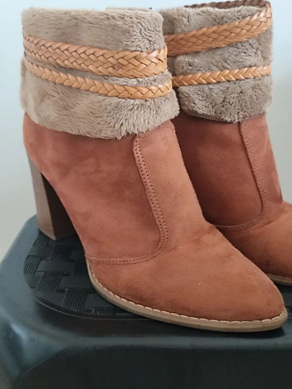 ###### BOTAS SEMI NOVAS ######