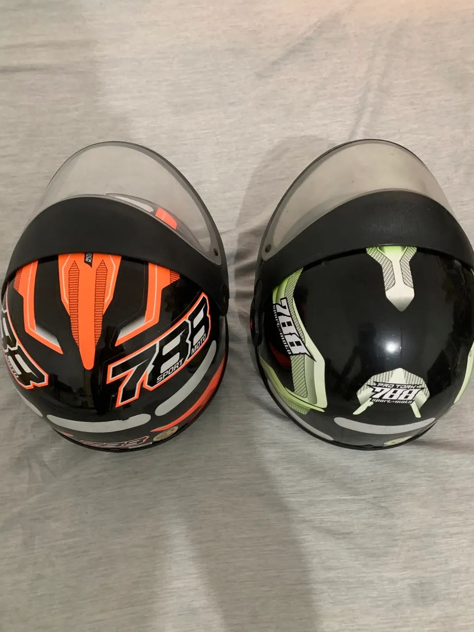 2 Capacetes por 100 p hoje. Tamanho 56 e 60