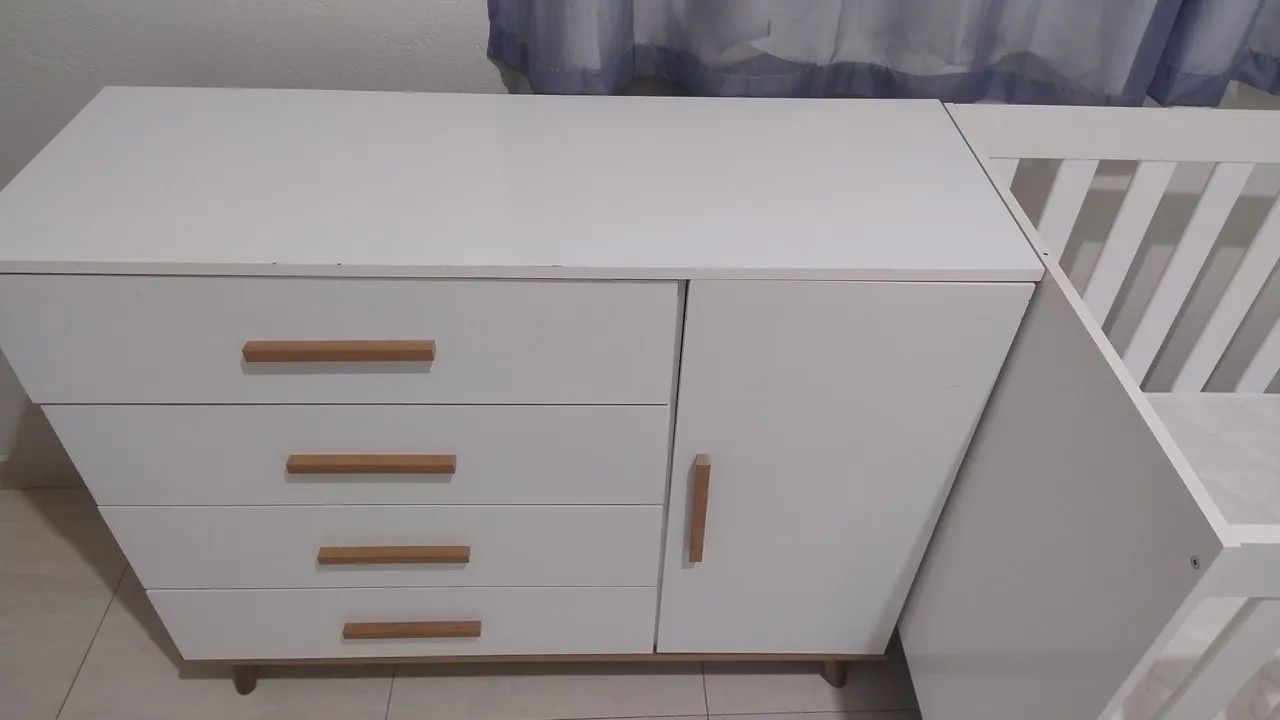 BERÇO + CÔMODA INFANTIL-ESTADO IMPECÁVEL - Foto 2