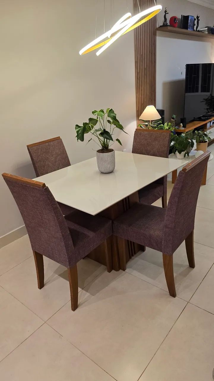 Mesa de 4 cadeiras retangular com tampo de vidro - Foto 4