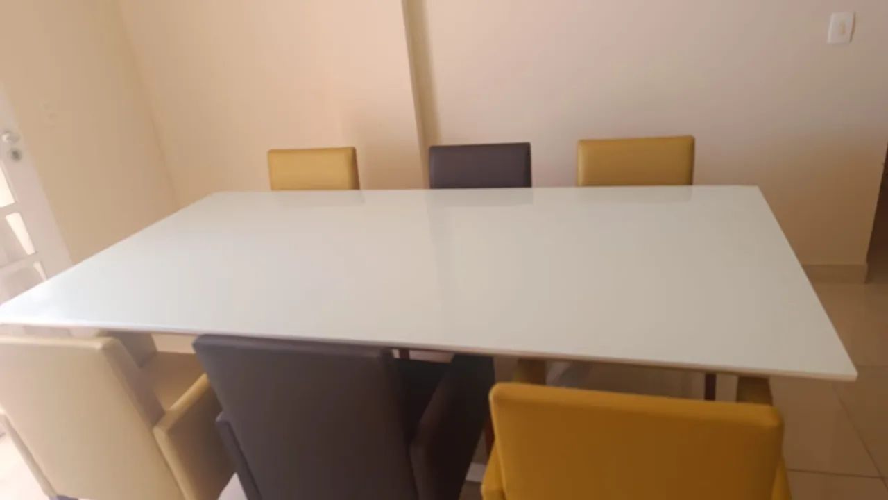 Mesa com 6 cadeiras  - Foto 2