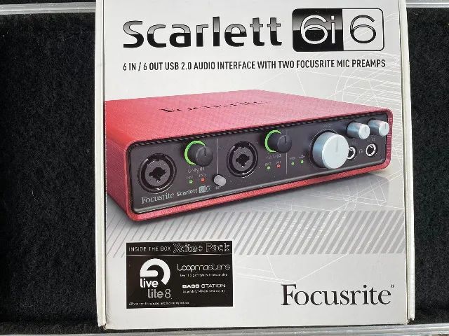 Interface Focusrite Scarlett 6i6 1st Gen - Foto 5