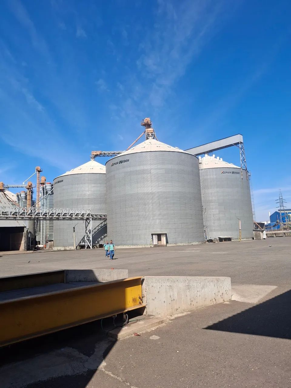 Pintura Emborrachada Para Silos e Armazém Gerais