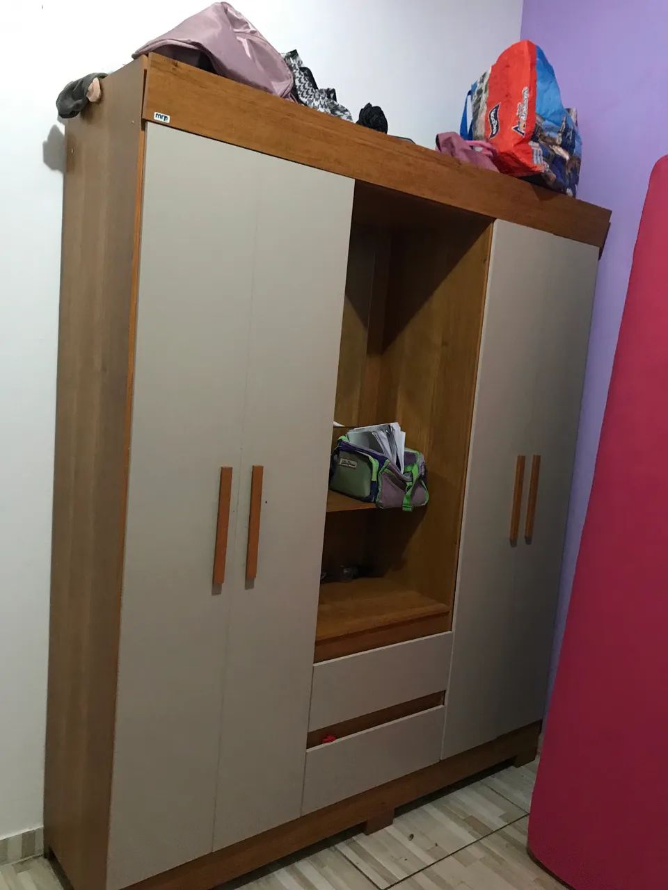 Guarda roupa solteiro 