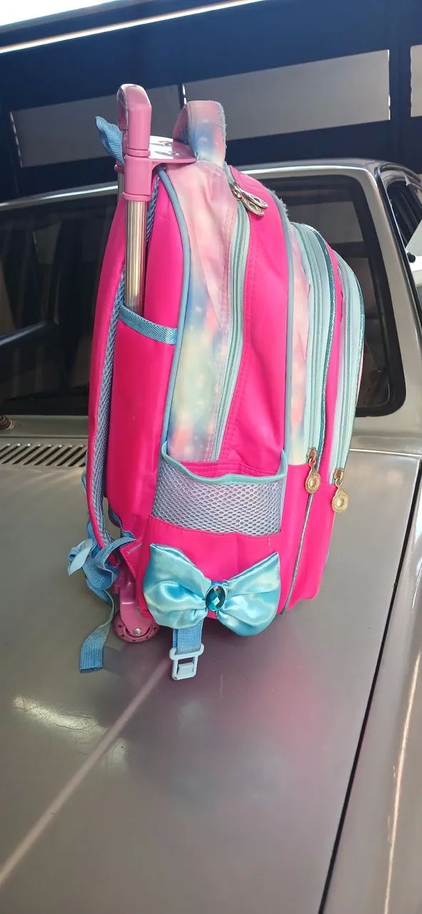 Mochila de Rodinhas para Menina Princesas Disney - Foto 4