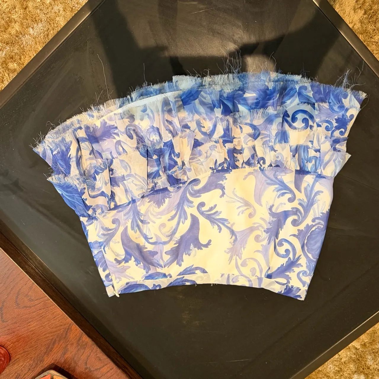 Saia estampada estilo barroco azul e branco  - Foto 3