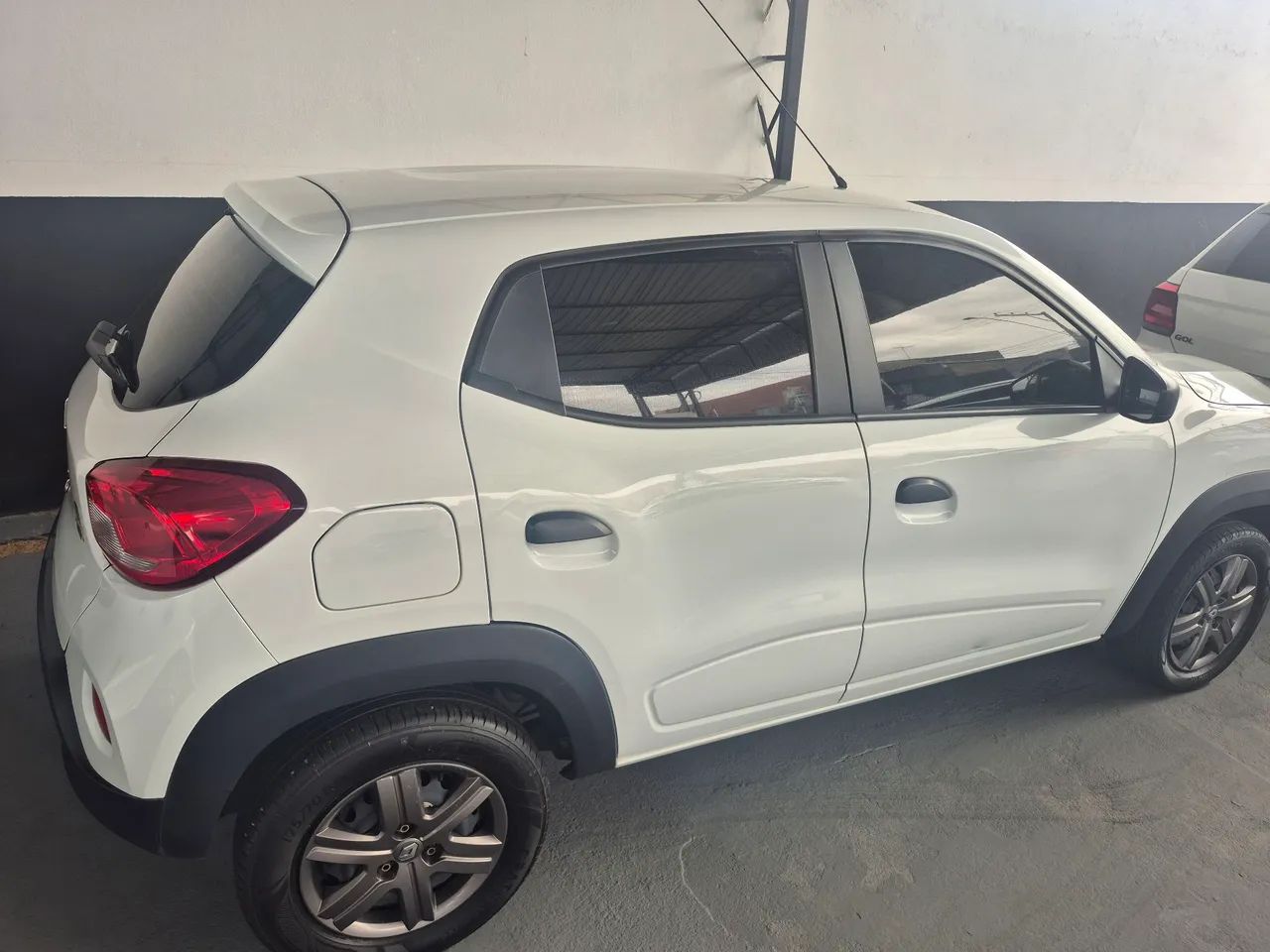 Renault Kwid Zen 1.0 Flex 12V 5P Mec. 2023 - Foto 2