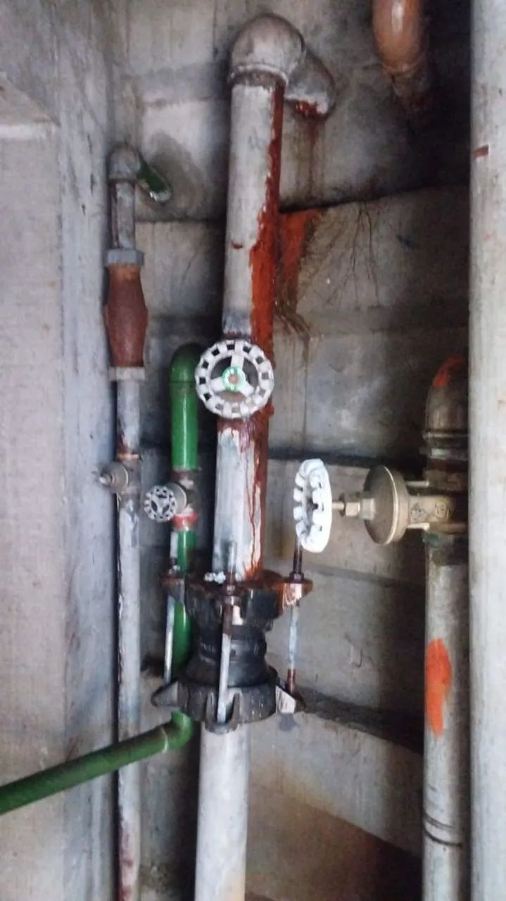Encanador trabalho com equipe  - Foto 4