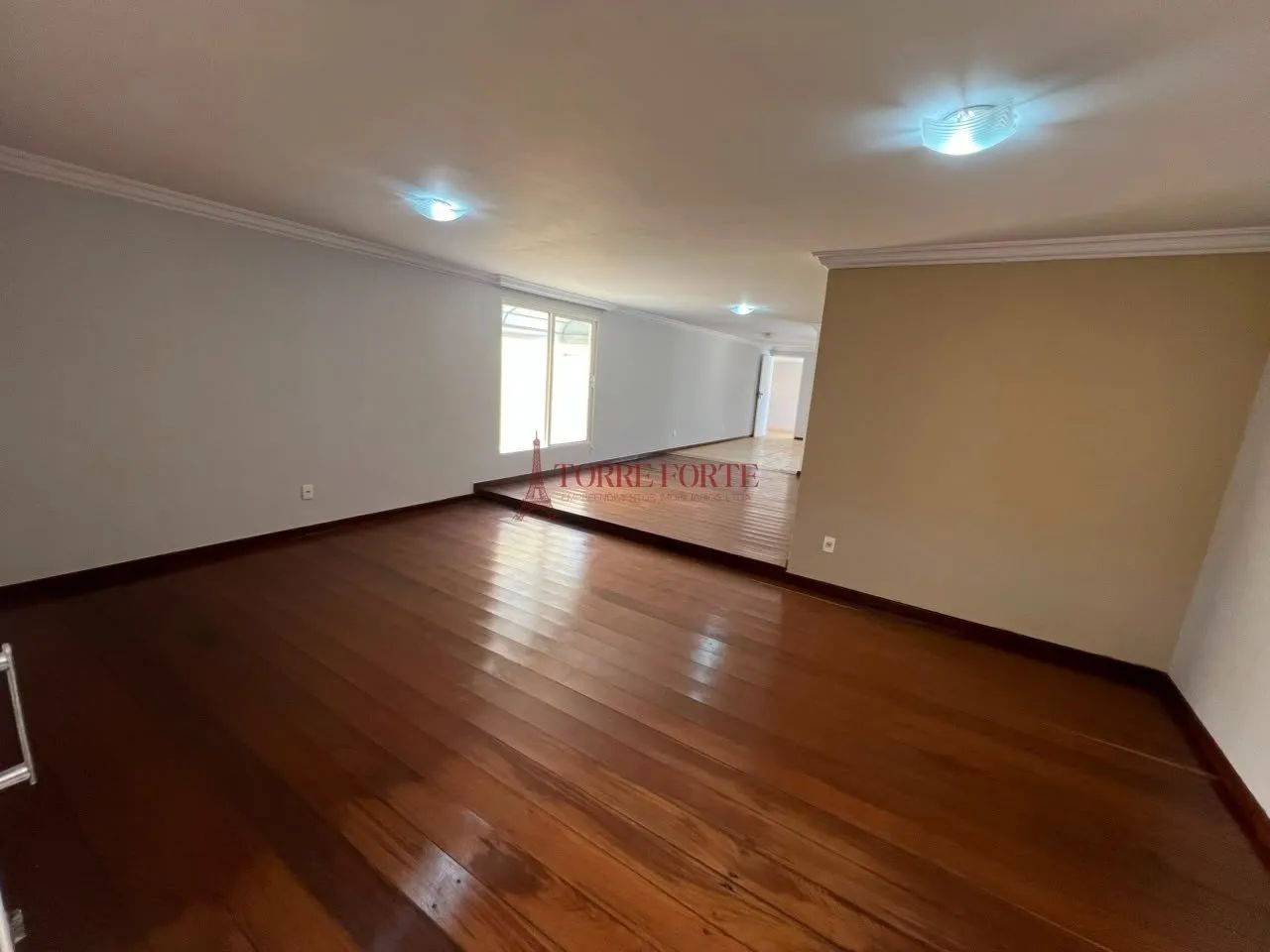 SOBRADO PARA LOCAÇÃO - Foto 4