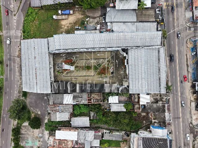 Prédio comercial + Galpão Logistico 900m2, na avenida Tefé, Japiim - Foto 4