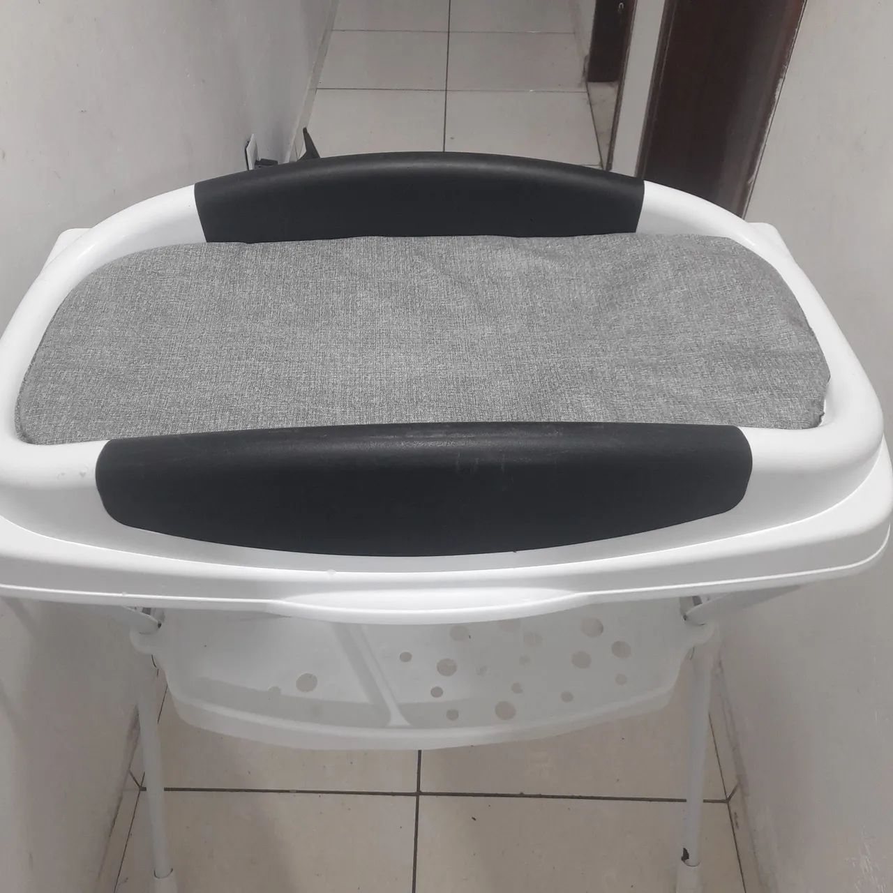 Banheira para bebê com pé 
