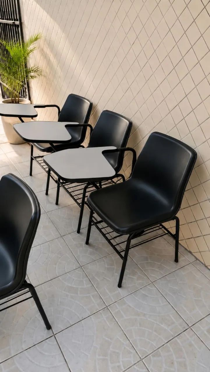 Cadeiras universitária com prancheta ultra resistente  - Foto 2