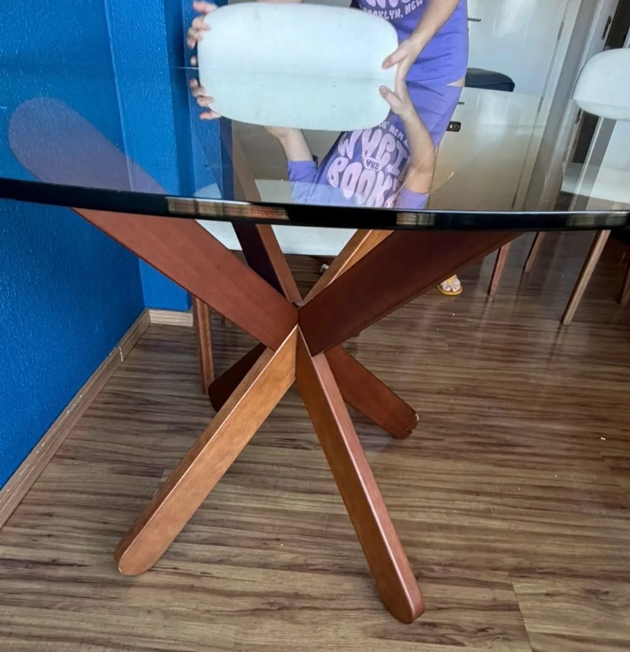 Mesa Tampo De Vidro Com 4 Cadeiras Estofadas - Foto 3