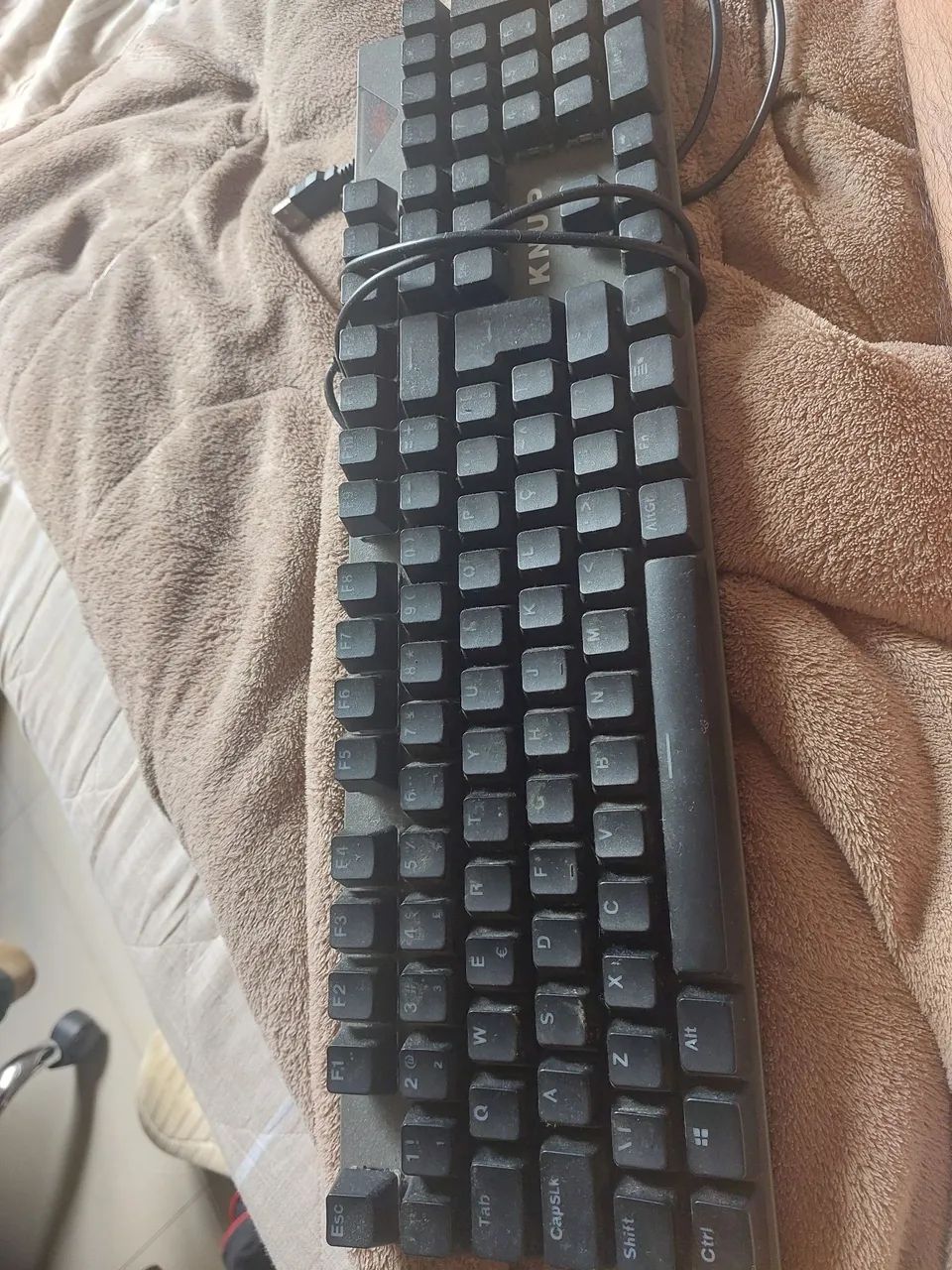 TECLADO MECÂNICO GAMER