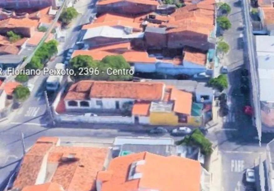 Casa com terreno de 1000m2, com 2 esquinas, ideal para construção  - Foto 2