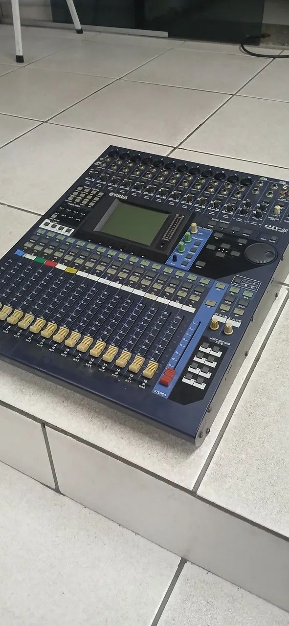 Mixer Digital Yamaha 01V96<br> - Foto 3