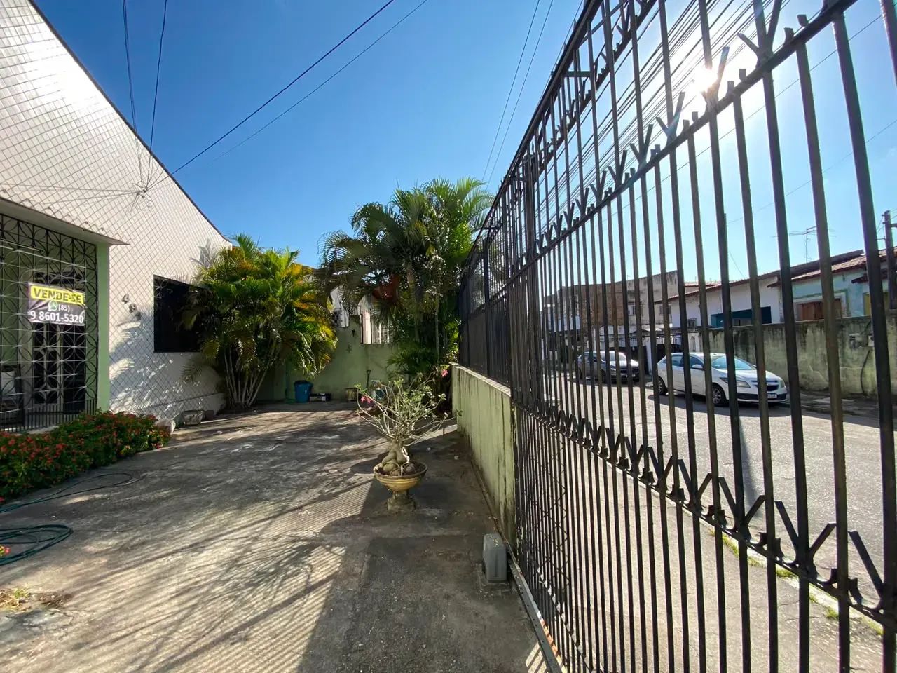 Super Casa com 5 suítes, 8 vagas, no melhor do Parque Araxá - Foto 5