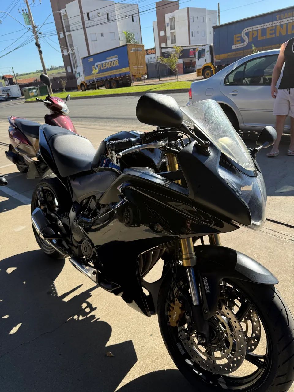 CBR 600F - Foto 3