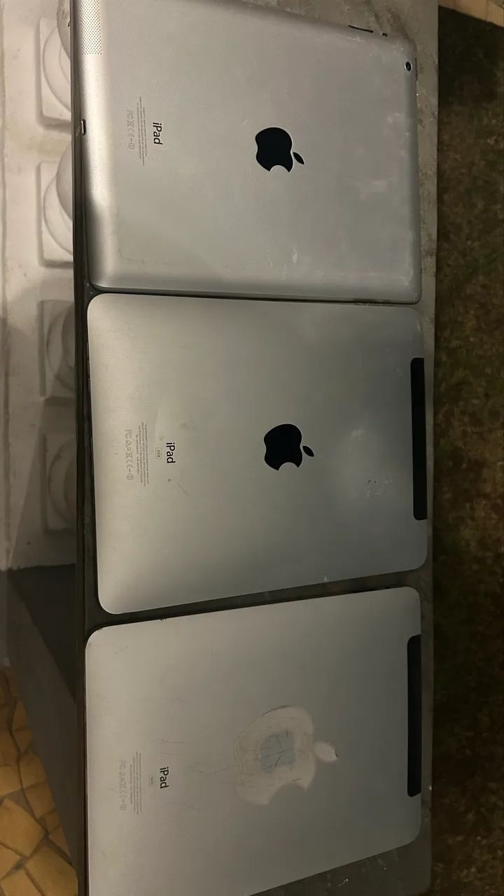 3 iPads para peças 300 reais ou 100 reais cada - Foto 4