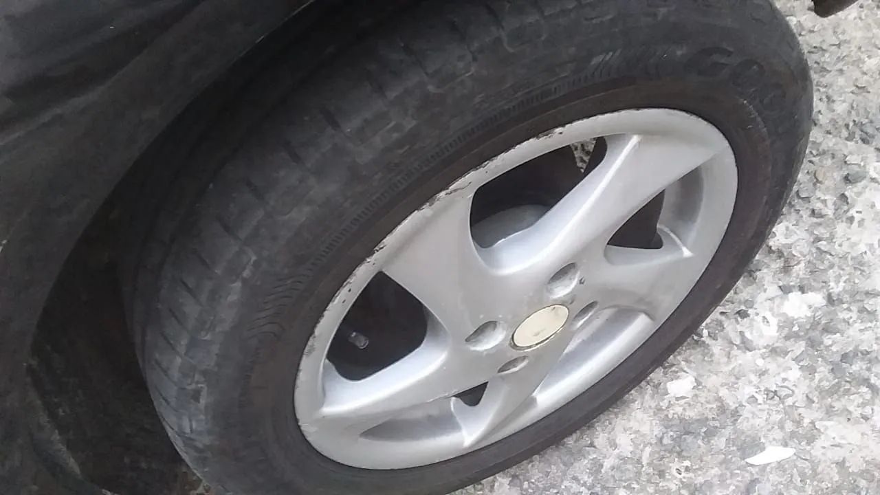 Ford Focus 1.6 S/SE/SE PLUS FLEX 8V/16V 5P 2006