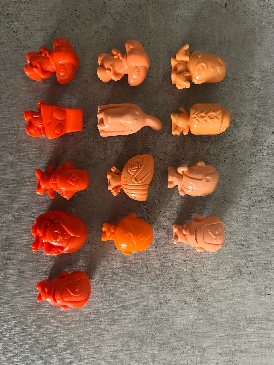 Gogos Crazy Bones laranjas 