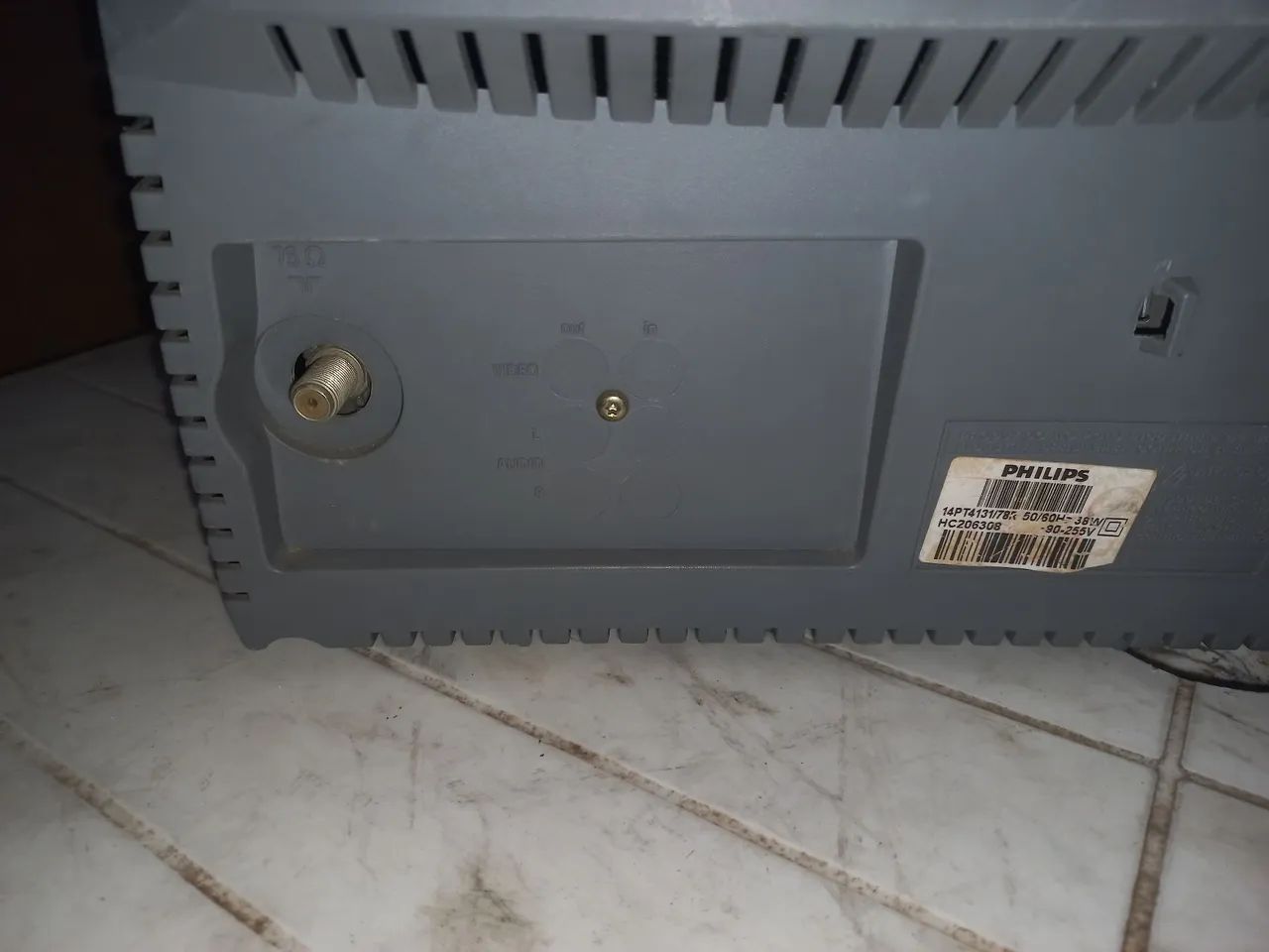 TV Philips 14" de tubo  - Foto 4