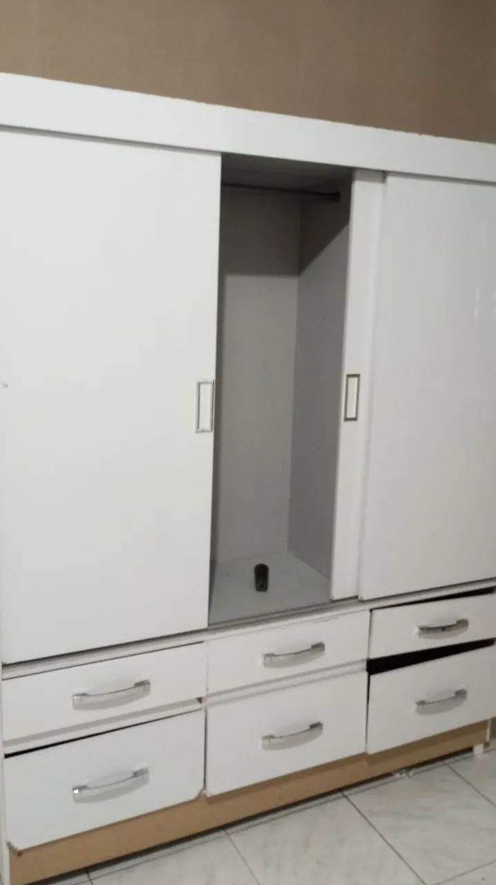 Guarda roupa bem conservado - Foto 4