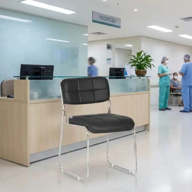 Cadeira Interlocutor Estofada Denver Preta Conforto Sofisticado Ergonômica Modelo 30405