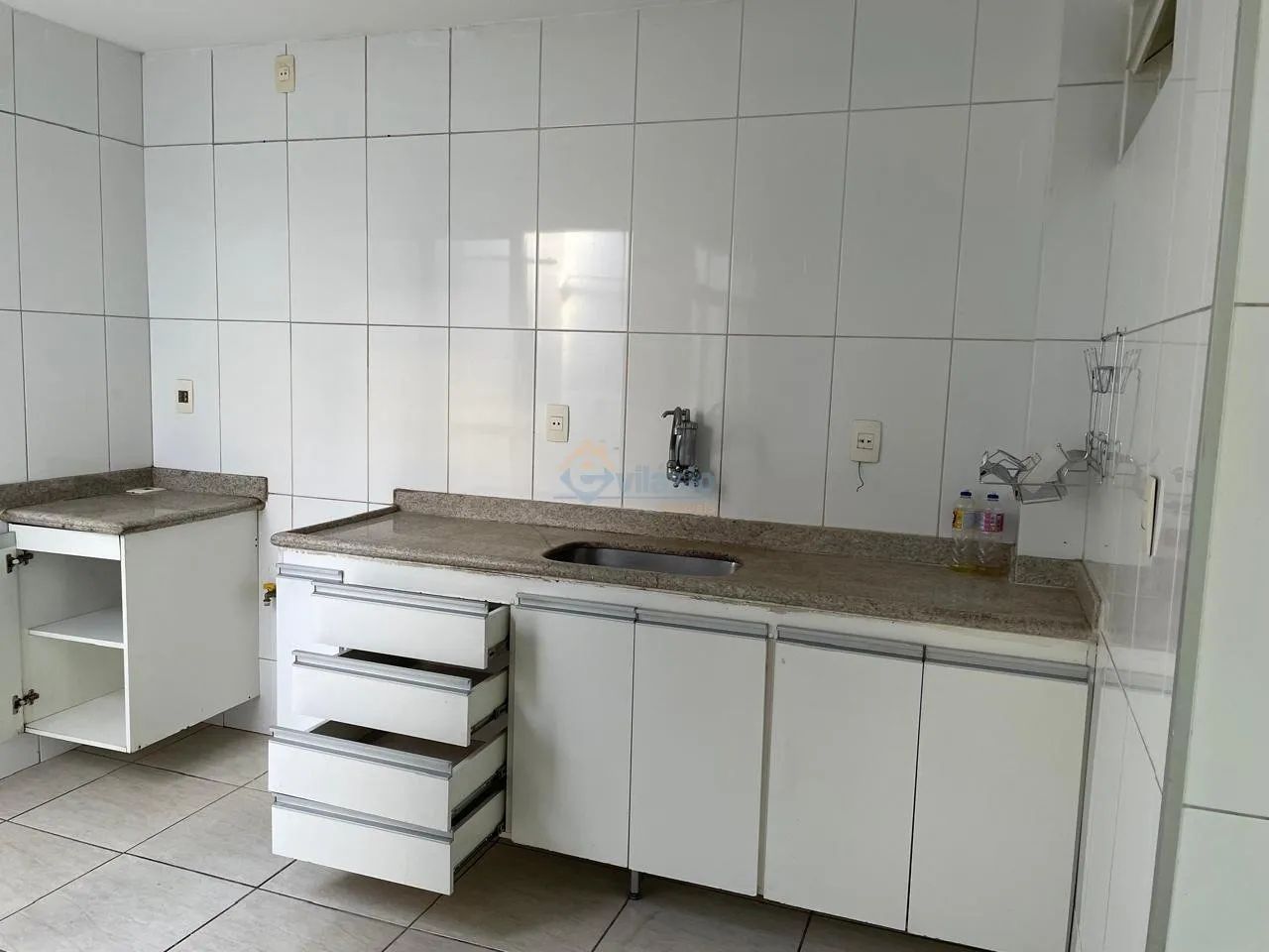 CASA GEMINADA 2 QTS BAIRRO DONA CLARA - Foto 2