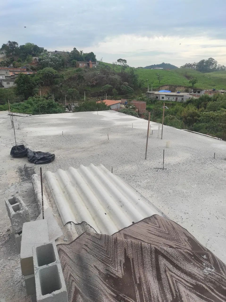 Terreno com casa em construção. - Foto 3