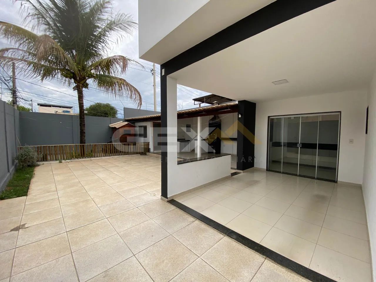 Casa à Venda com 03 Quartos no Bairro Interlagos em Divinópolis MG. - Foto 2