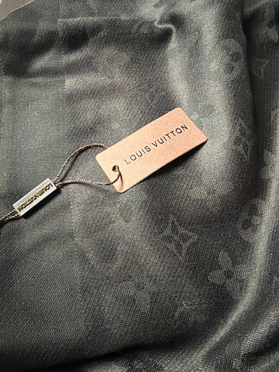 Echarpe Louis Vuitton Black  - Foto 2