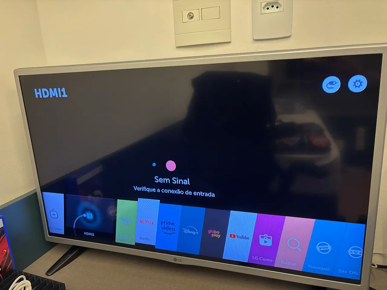 Televisão Smart Tv LG 32LJ600B 4K 32 polegadas 