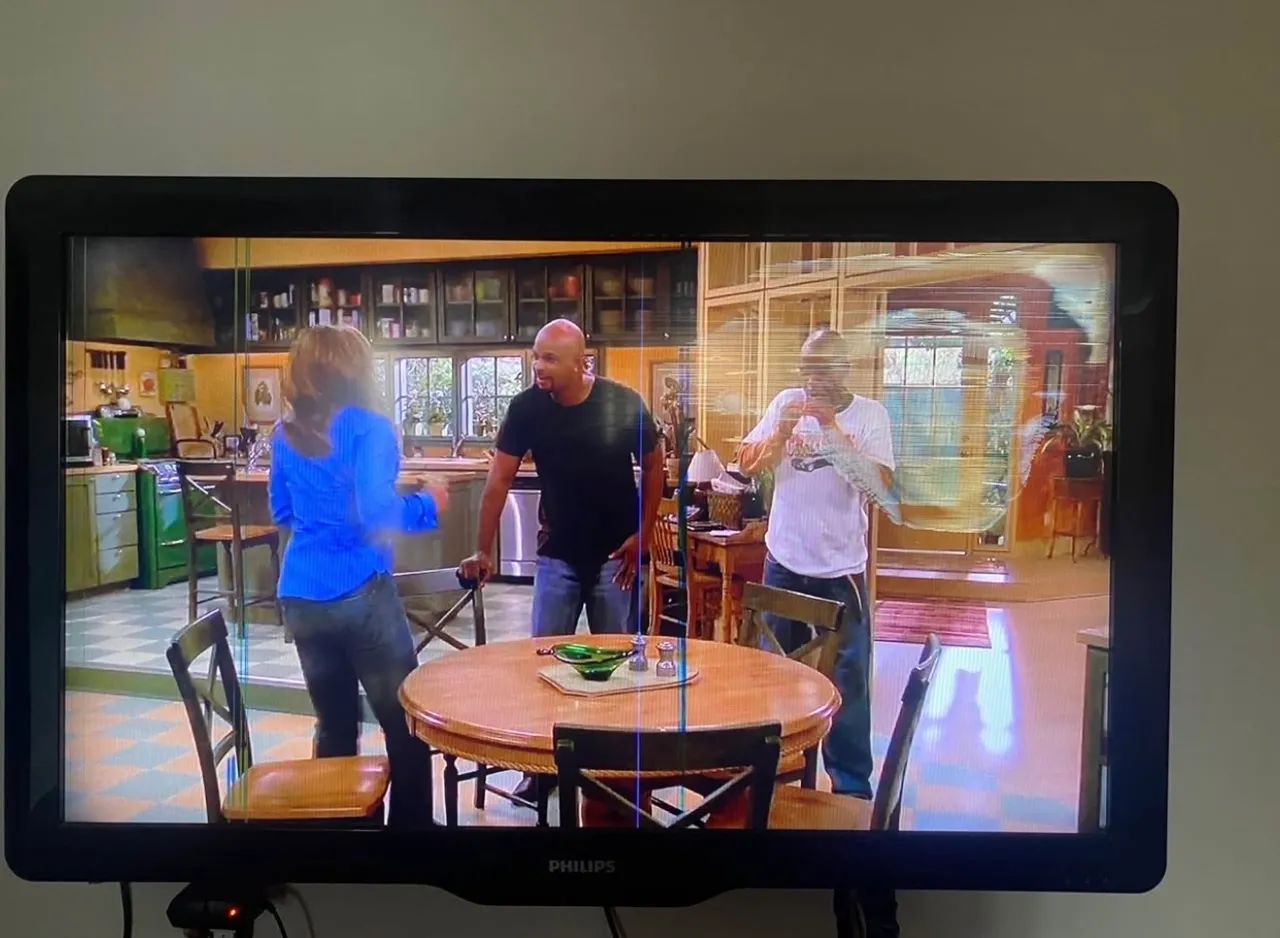 300$.  TV 32 POLEGADAS  - Foto 2