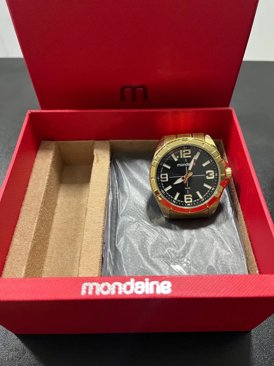 Relógio Mondaine dourado  - Foto 4