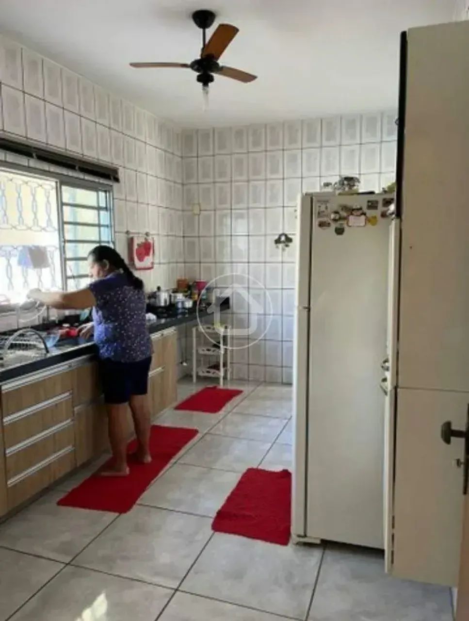 SOBRADO COM 8 QUARTOS, SENDO 6 SUITES E 1 LAVABO - Foto 4