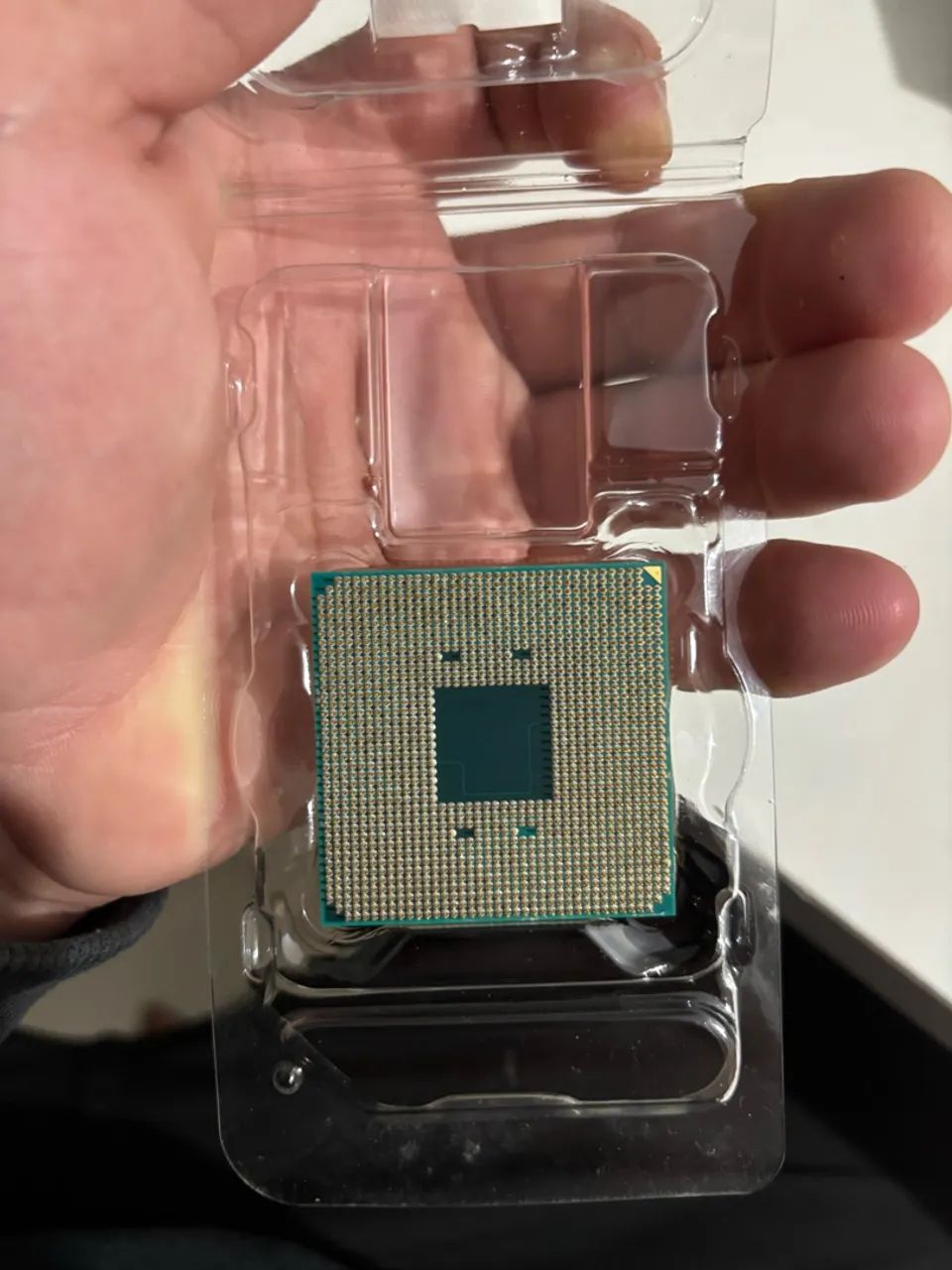 AMD Ryzen 3 3200G com Radeon Vega 8 - Foto 2