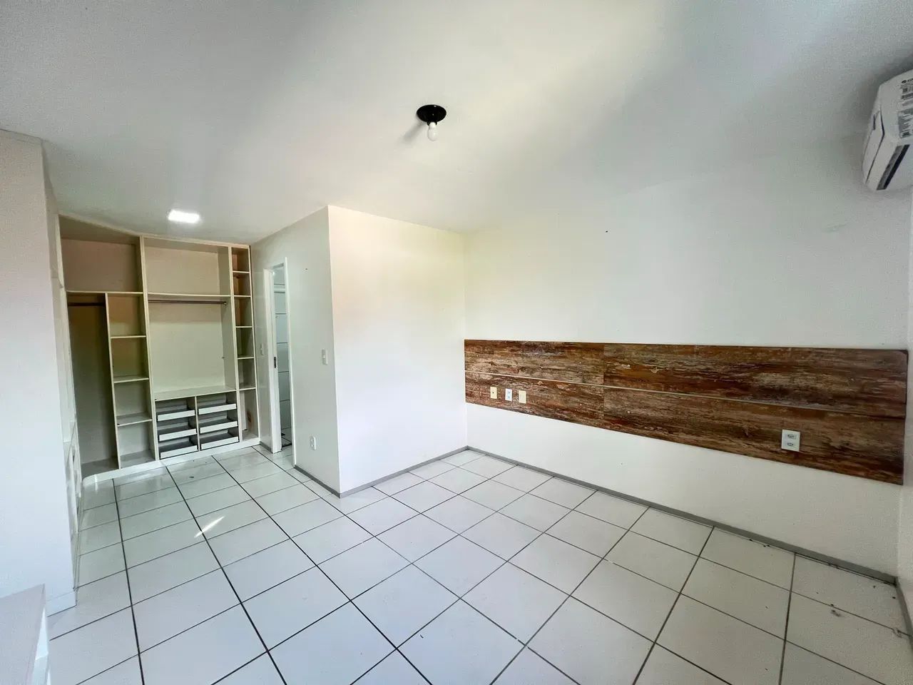 Casa de Condomínio Duplex 3 Suítes Quintal  Nascente - Foto 5