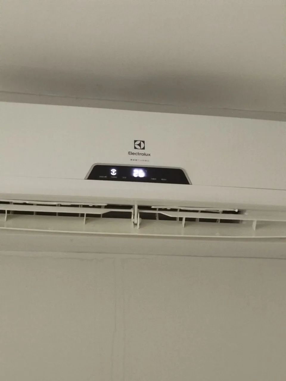 Ar condicionado Electrolux 9000 BTUs 220 volts - Foto 2