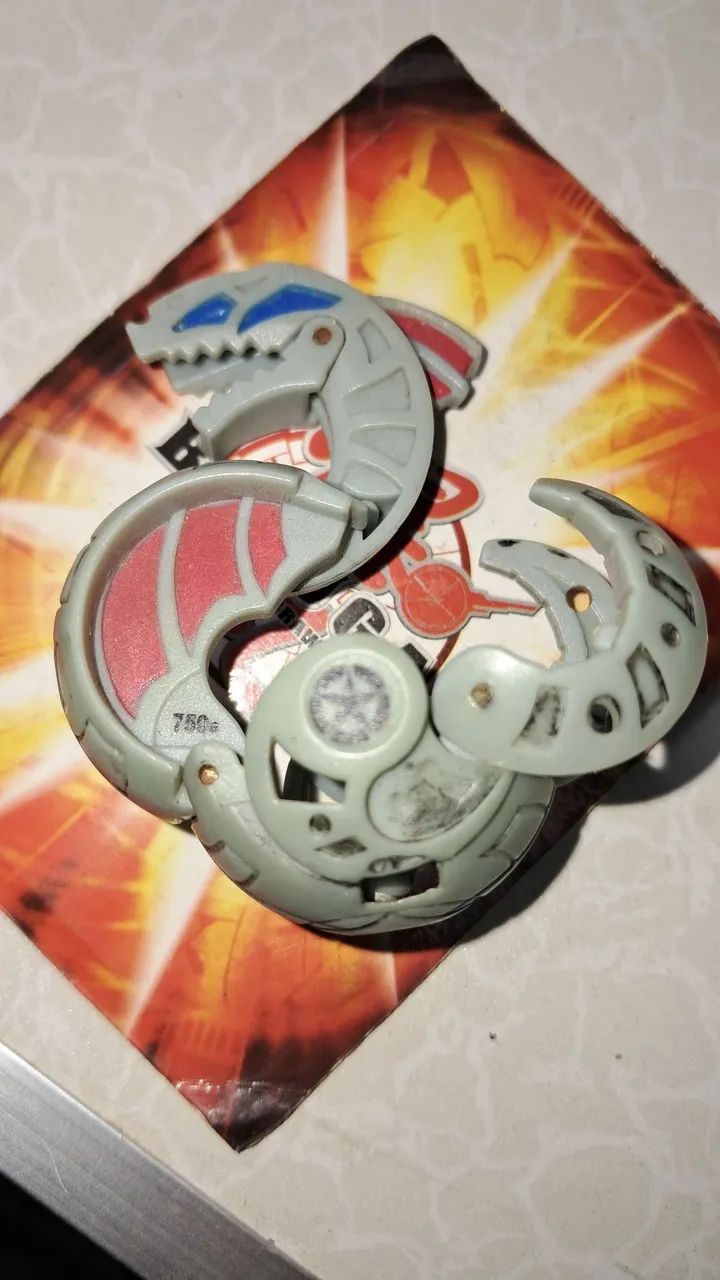 Bakugan Abyss Omega Haos especial raro - Foto 3