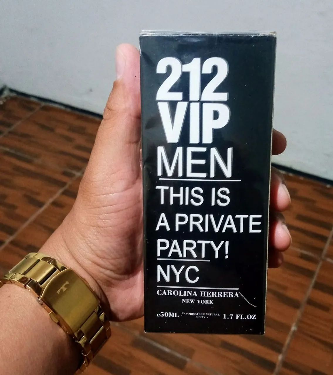 Perfume 212 vip men 50 ml a óleo 