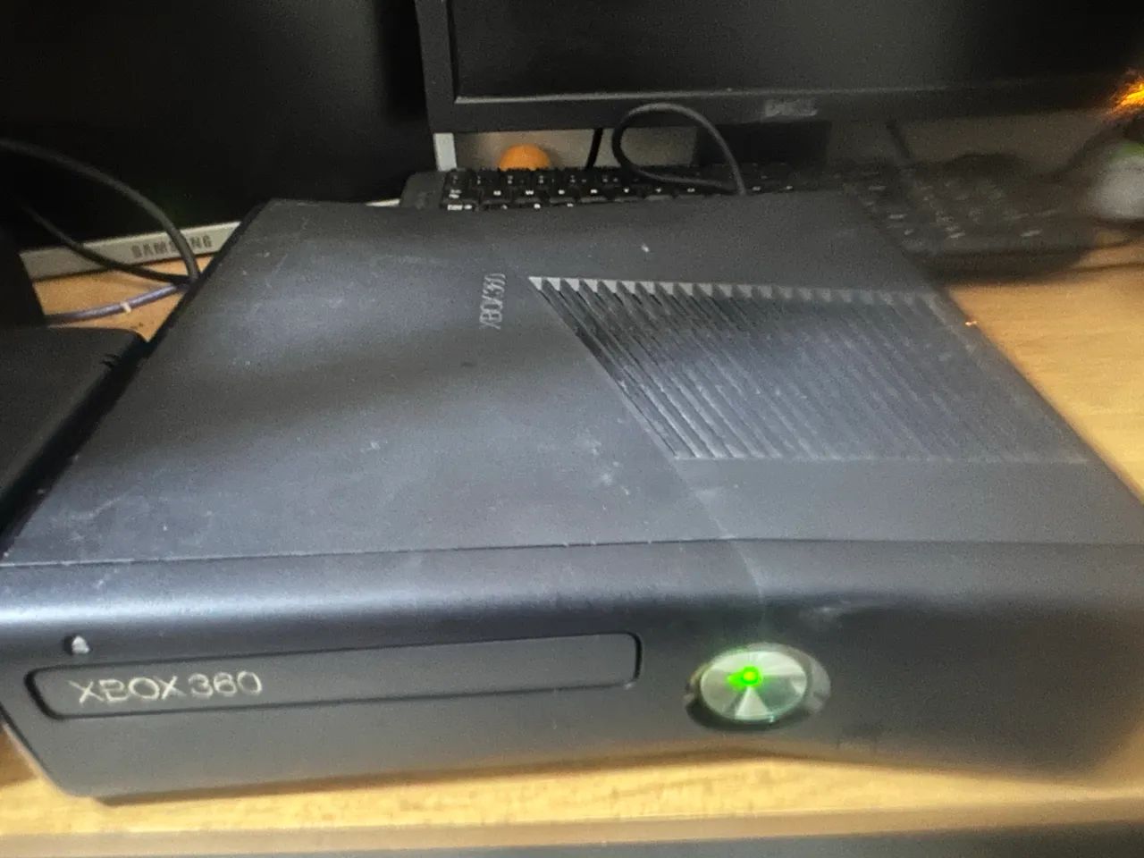 Xbox 360 Slim DEFEITO - Foto 3