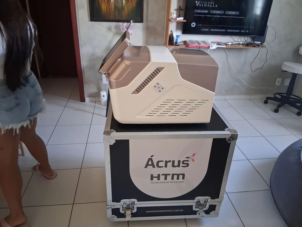 Laser Acrus HTM - Depilação a Laser + Mesa auxiliar HTM - COMPLETO - Foto 4