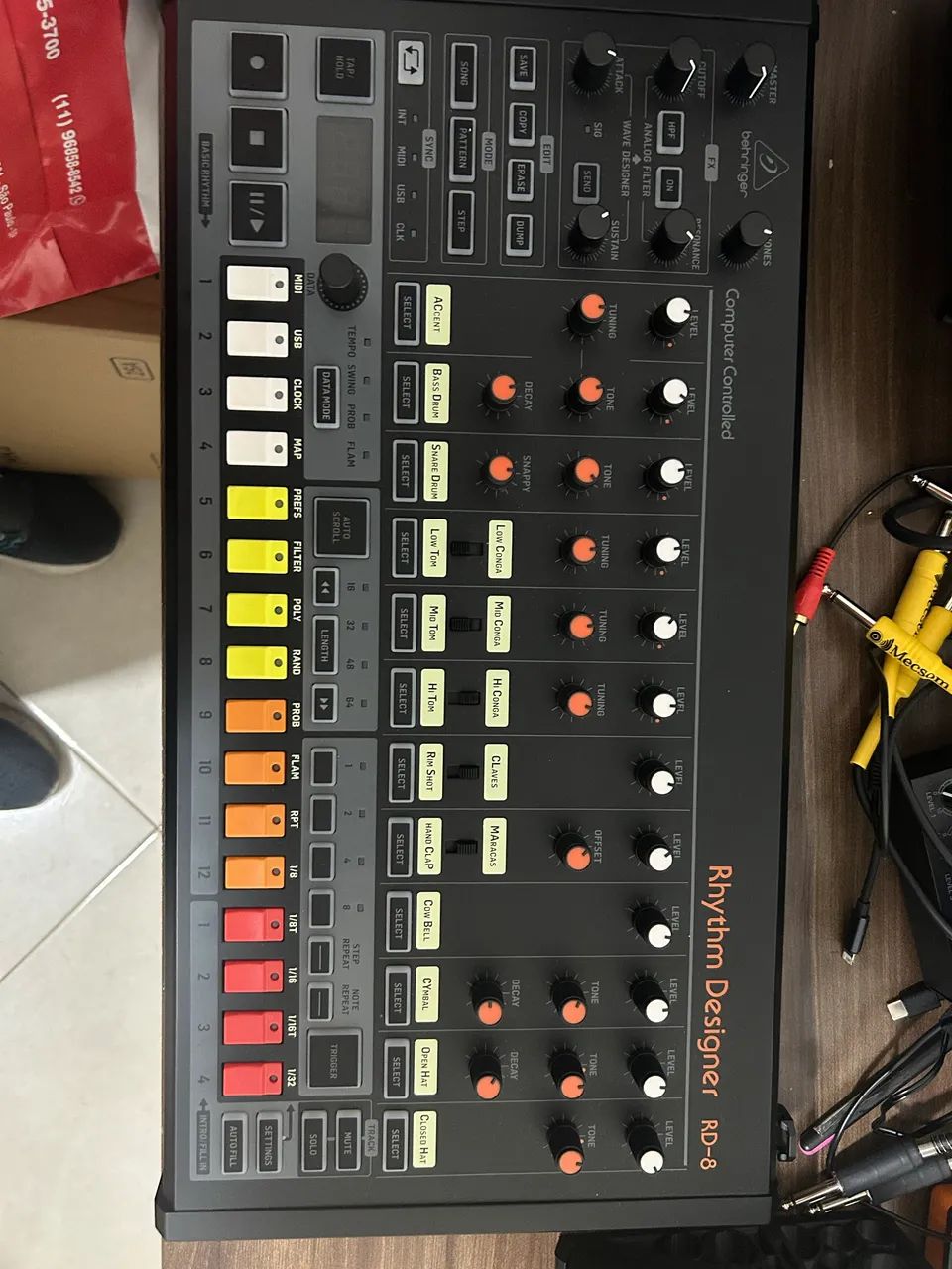 Behringer  RD8/ impecável na caixa. - Foto 5