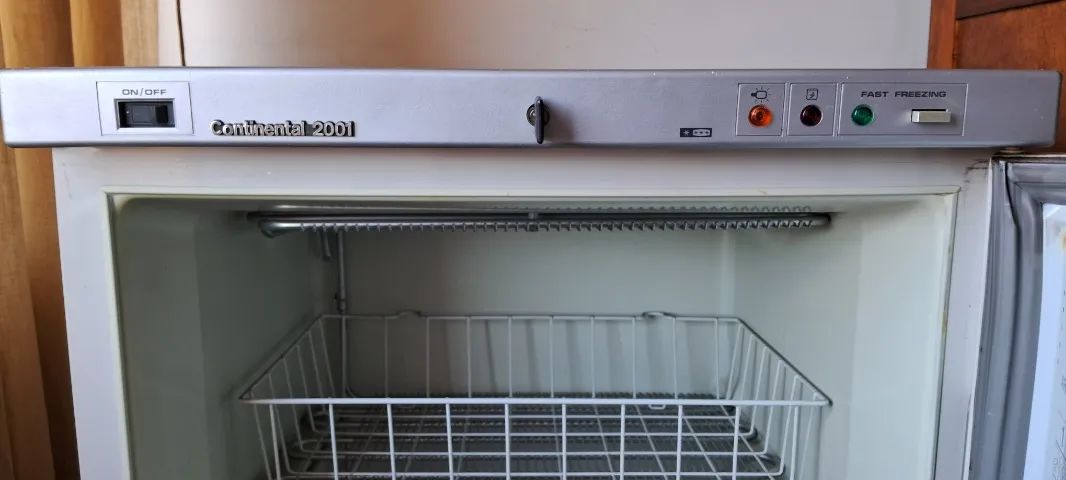 Frezer Continental 2001