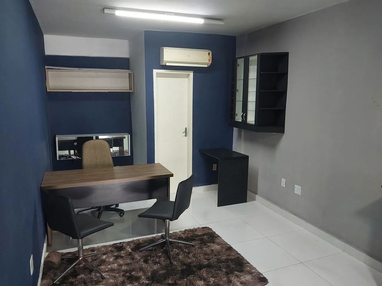 Sala comercial próxima a Av. Camilo de Holanda