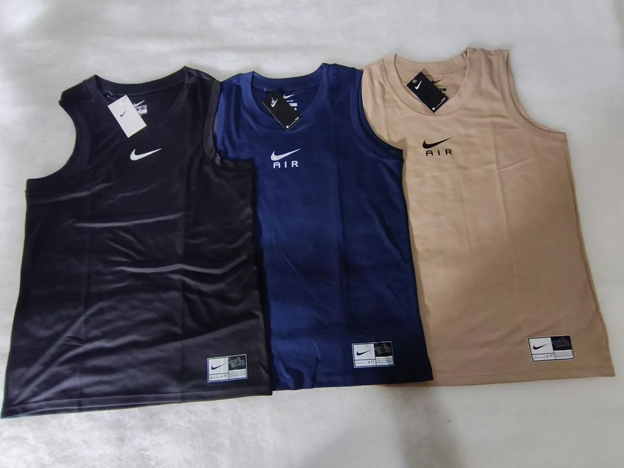 Regatas e Bermudas esportiva 