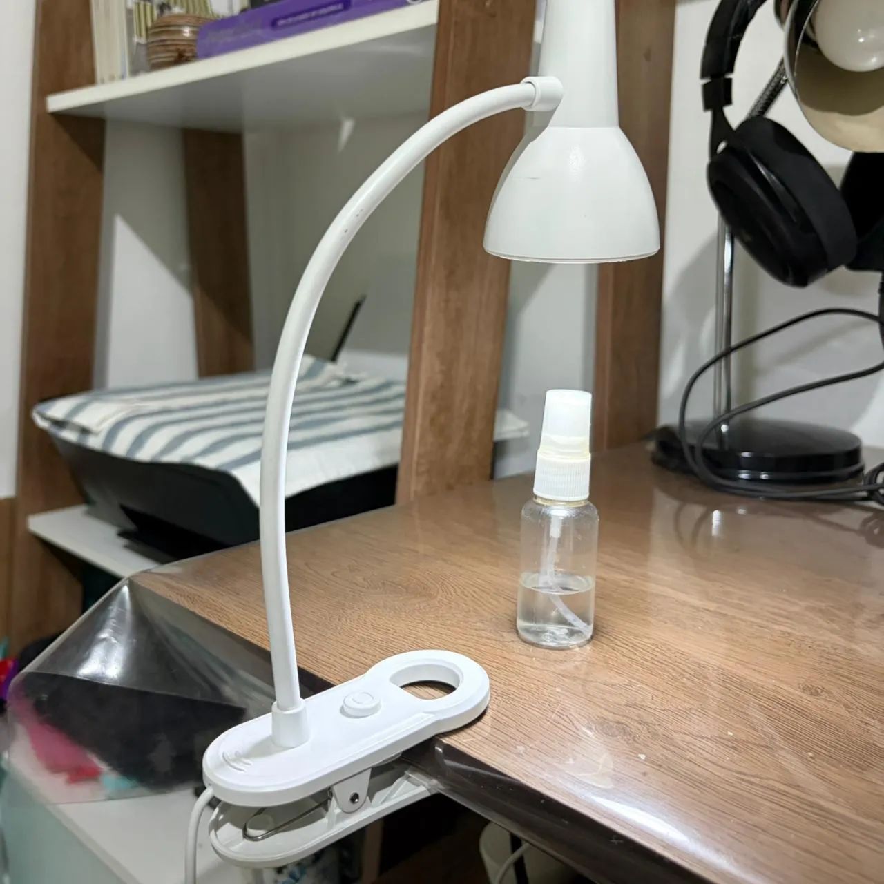 ? Luminária de mesa com prendedor ? - Foto 2