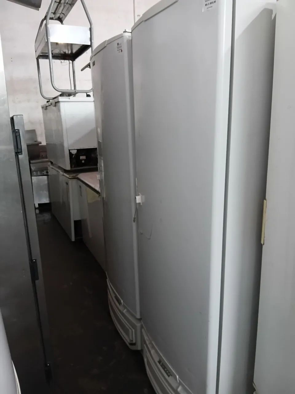 Freezer vertical Gelopar 